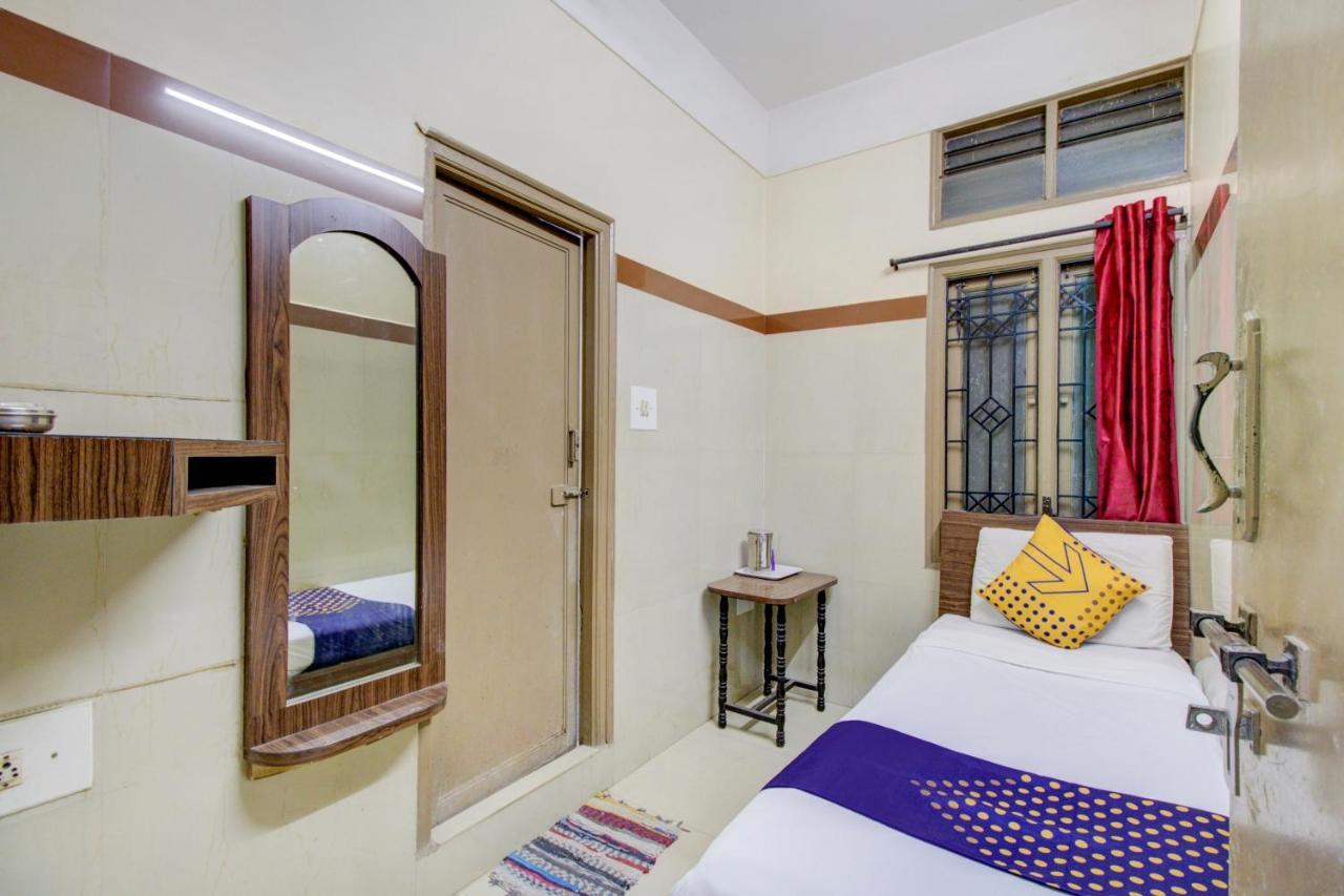 Spot On 75643 Golden Guest House Bangalore Exterior photo
