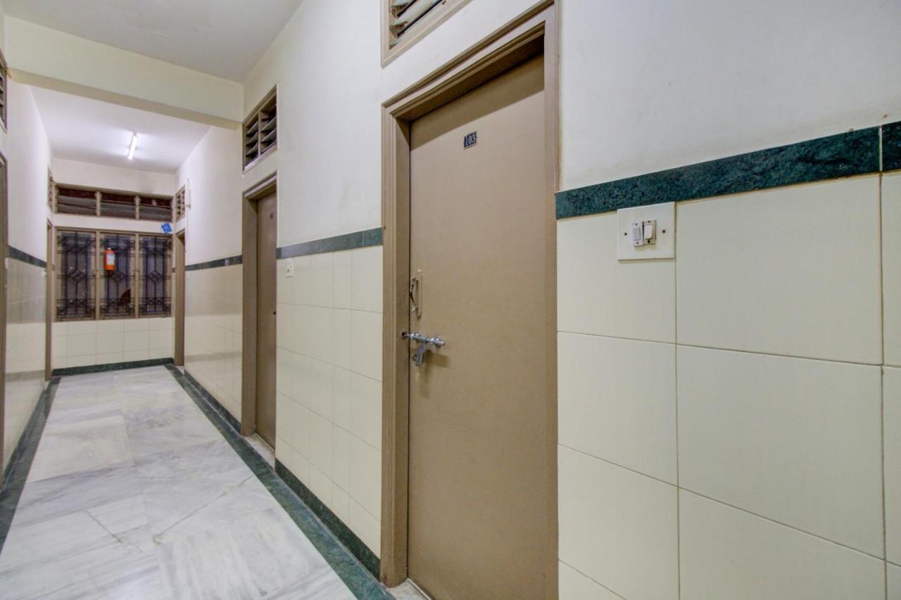 Spot On 75643 Golden Guest House Bangalore Exterior photo